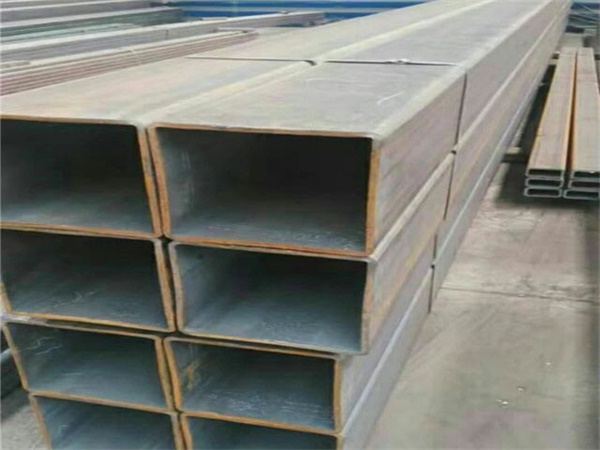 阳谷<font style='color:red'>Q355B无缝方管</font>大厂出货